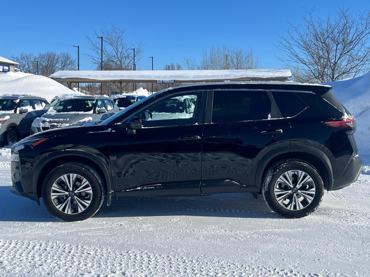 2023 Nissan Rogue AWD SV Photo