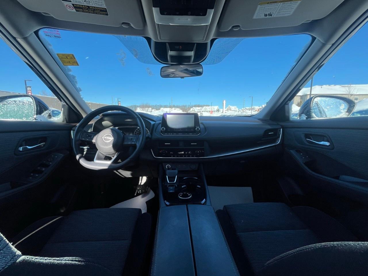 2023 Nissan Rogue AWD SV Photo