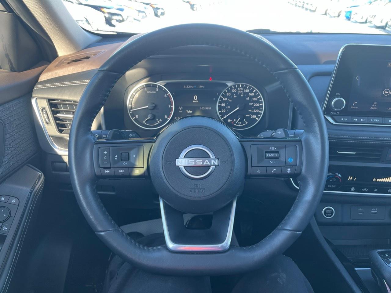 2023 Nissan Rogue AWD SV Photo