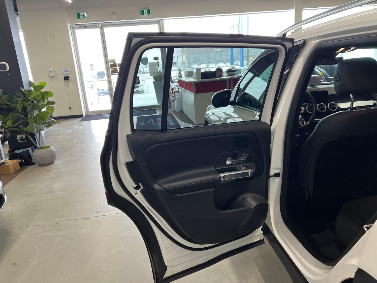 2024 MERCEDES BENZ Glb250 4MATIC Photo