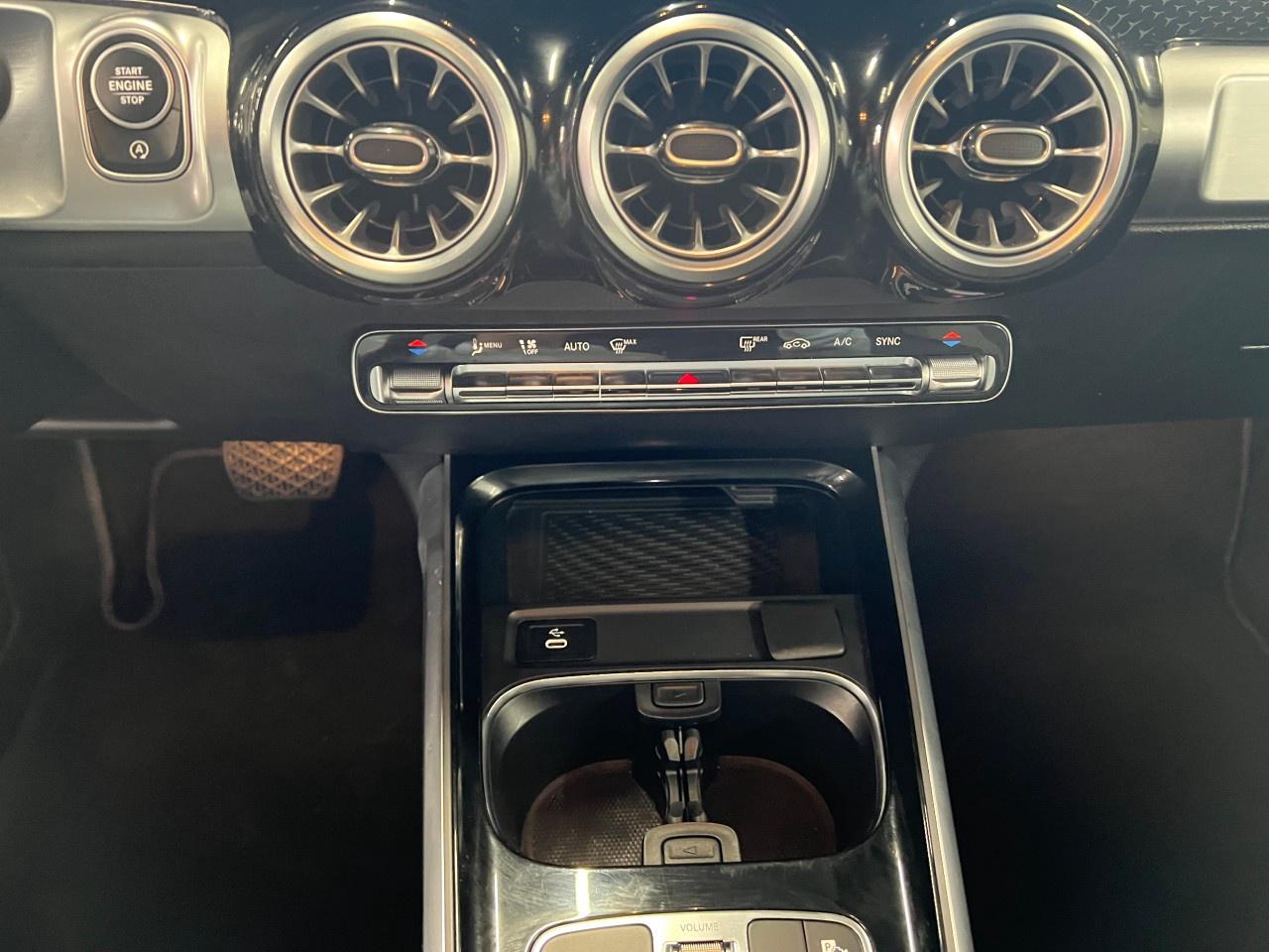 2024 MERCEDES BENZ Glb250 4MATIC Photo