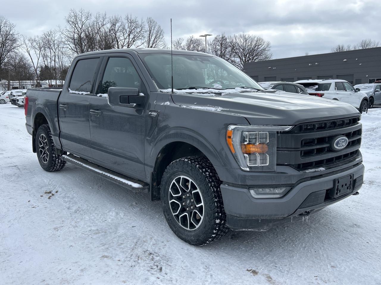 2021 Ford F-150 Lariat 4WD SuperCrew 5.5' Box Photo2