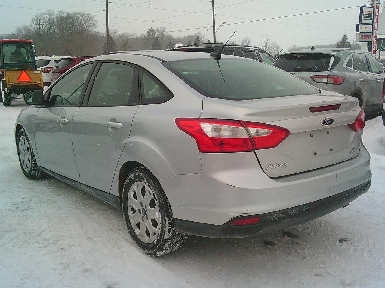 2013 Ford Focus 4DR SDN SE Photo