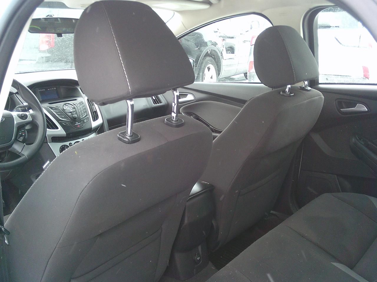 2013 Ford Focus 4DR SDN SE Photo