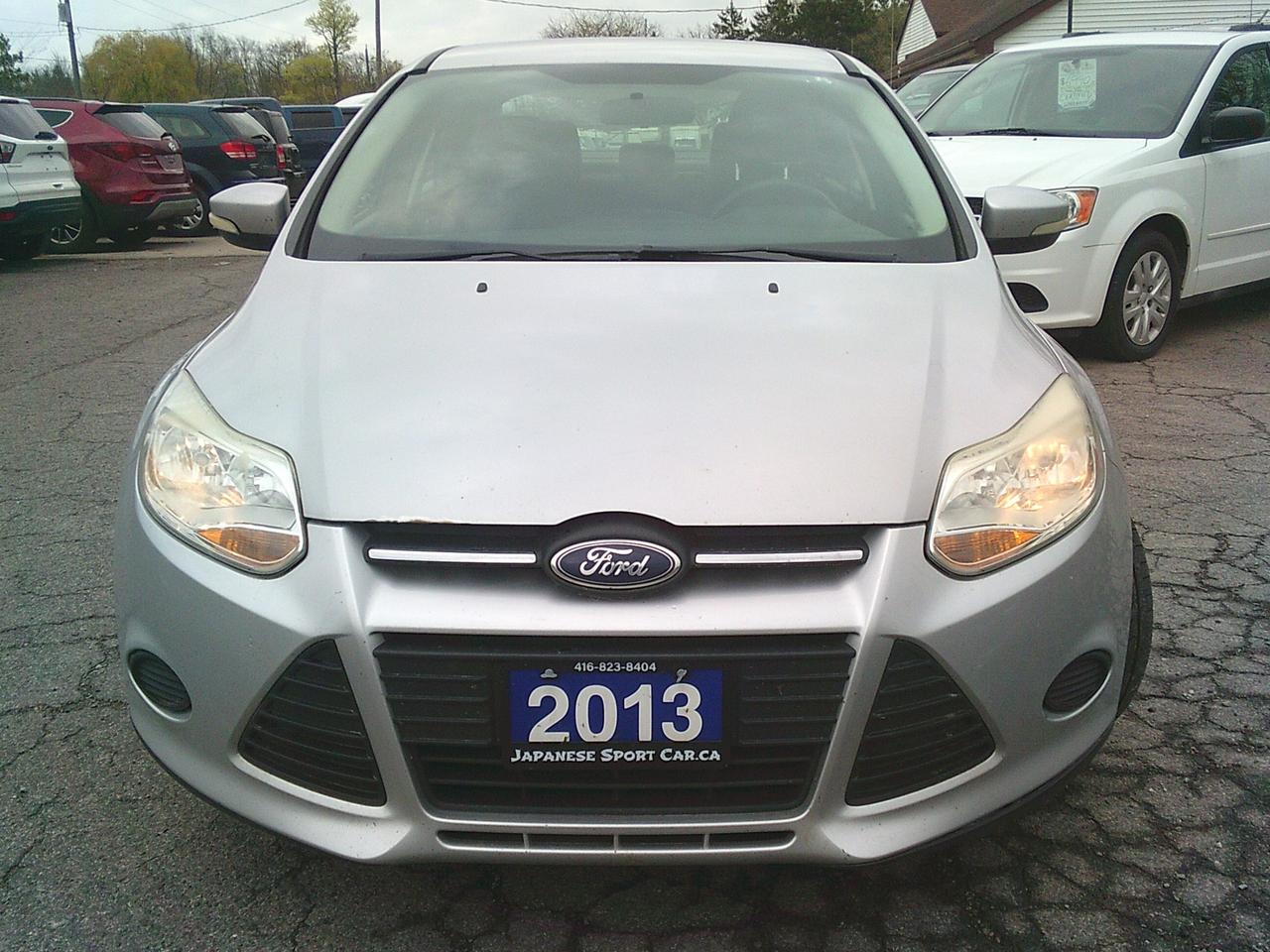 2013 Ford Focus 4DR SDN SE Photo