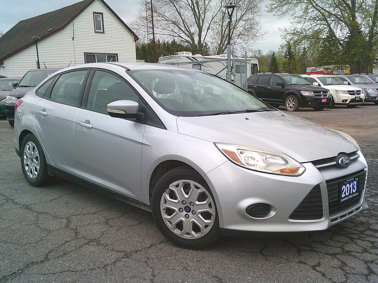 2013 Ford Focus 4DR SDN SE Photo