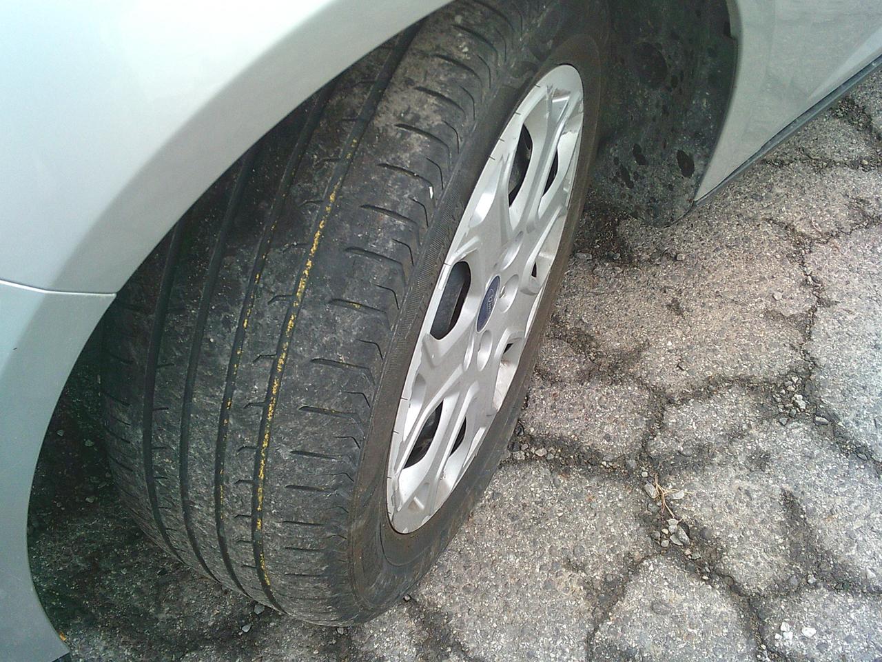 2013 Ford Focus 4DR SDN SE Photo