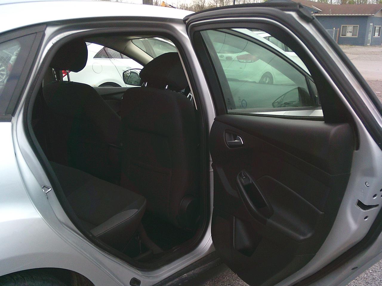 2013 Ford Focus 4DR SDN SE Photo