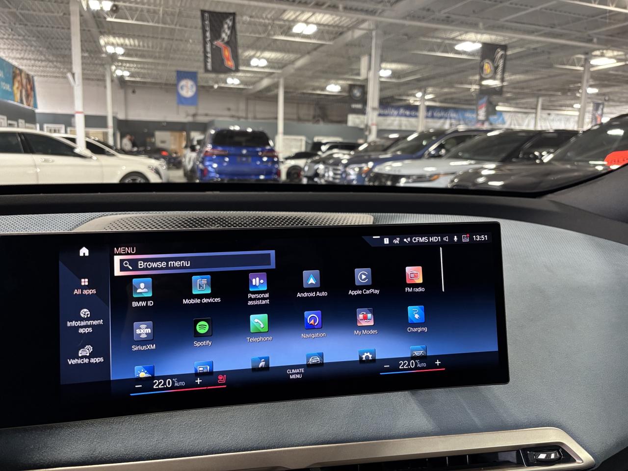 2022 BMW iX xDrive50|AWD|NAV|MASSAGE|SUEDESEATS|ELECTROCHROMIC Photo