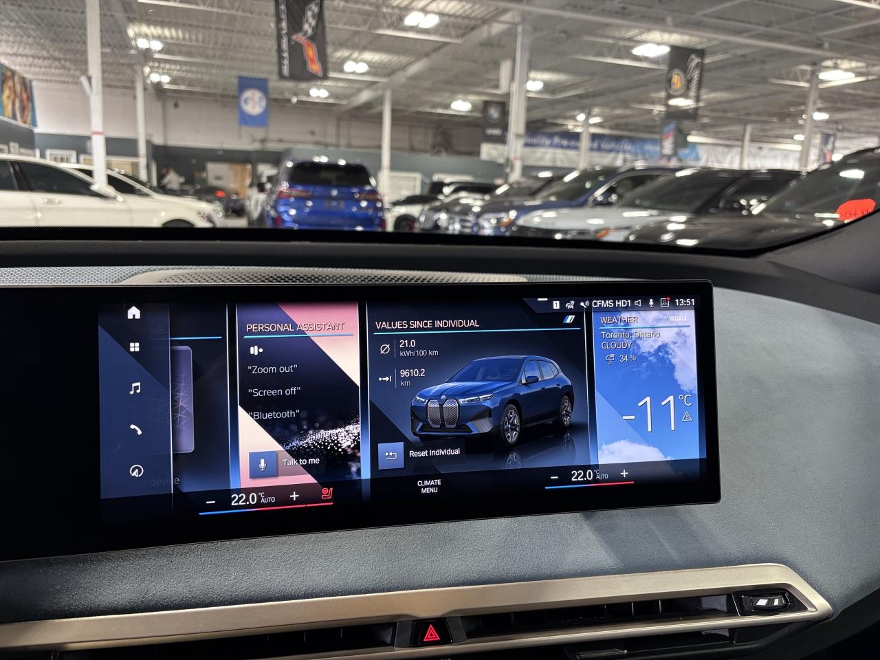 2022 BMW iX xDrive50|AWD|NAV|MASSAGE|SUEDESEATS|ELECTROCHROMIC Photo