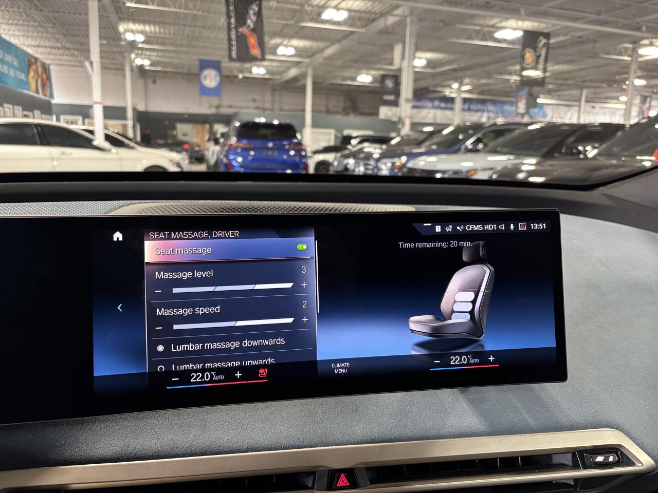 2022 BMW iX xDrive50|AWD|NAV|MASSAGE|SUEDESEATS|ELECTROCHROMIC Photo