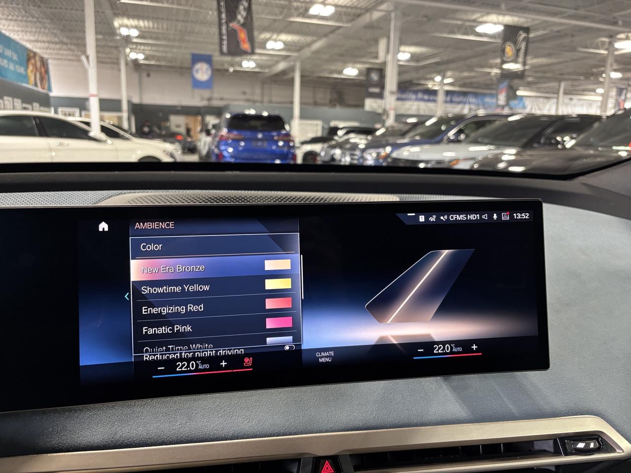 2022 BMW iX xDrive50|AWD|NAV|MASSAGE|SUEDESEATS|ELECTROCHROMIC Photo