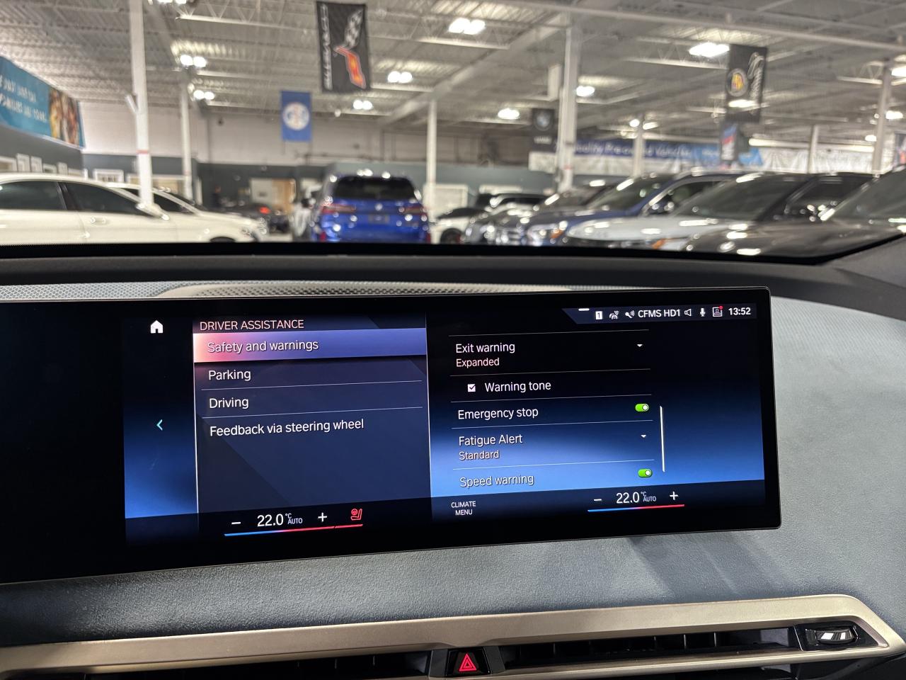 2022 BMW iX xDrive50|AWD|NAV|MASSAGE|SUEDESEATS|ELECTROCHROMIC Photo