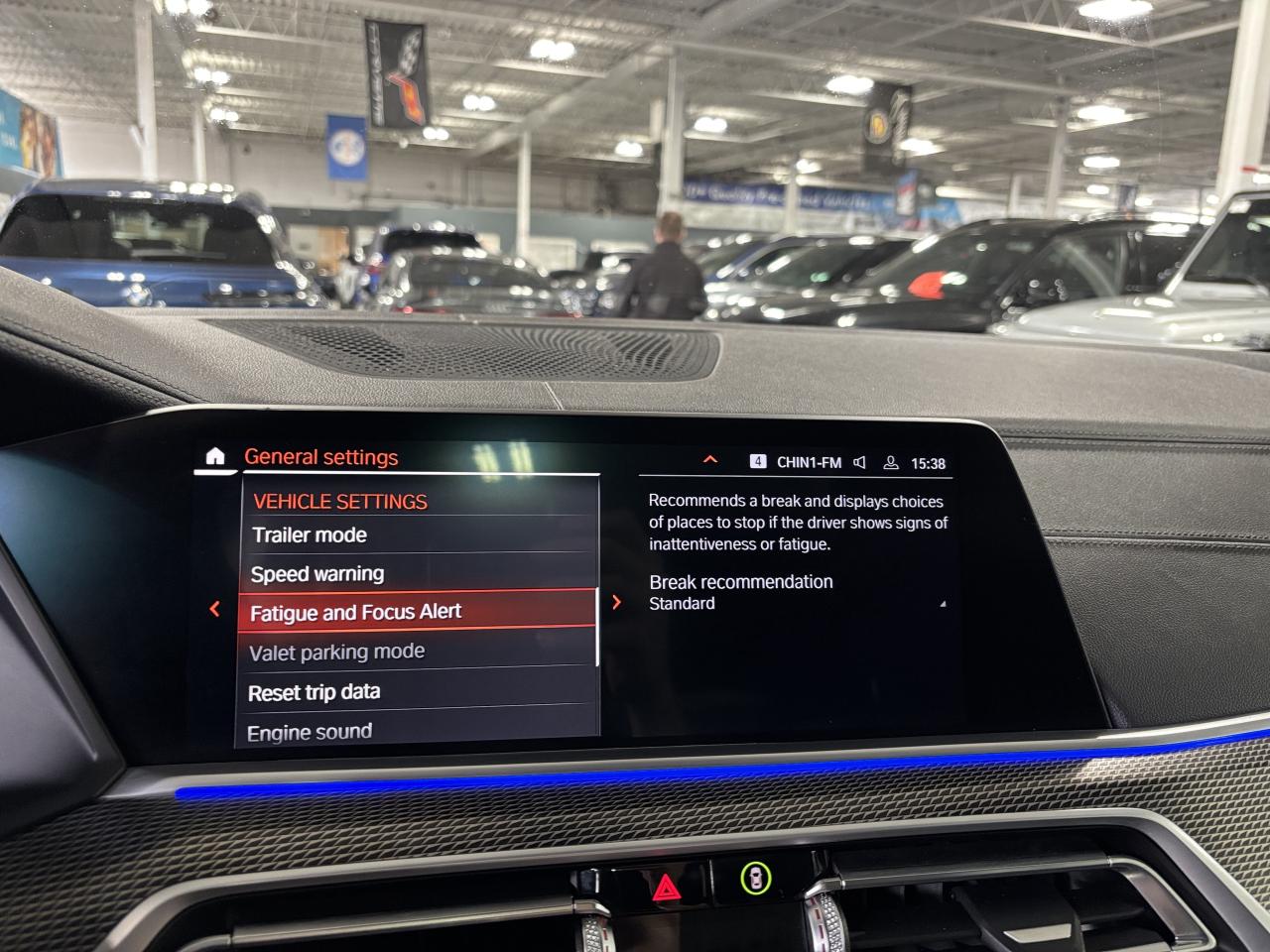 2022 BMW X6 M50i|AWD|MPERFORMANCE|SKYLOUNGE|GLASSCONTROLS|HUD| Photo