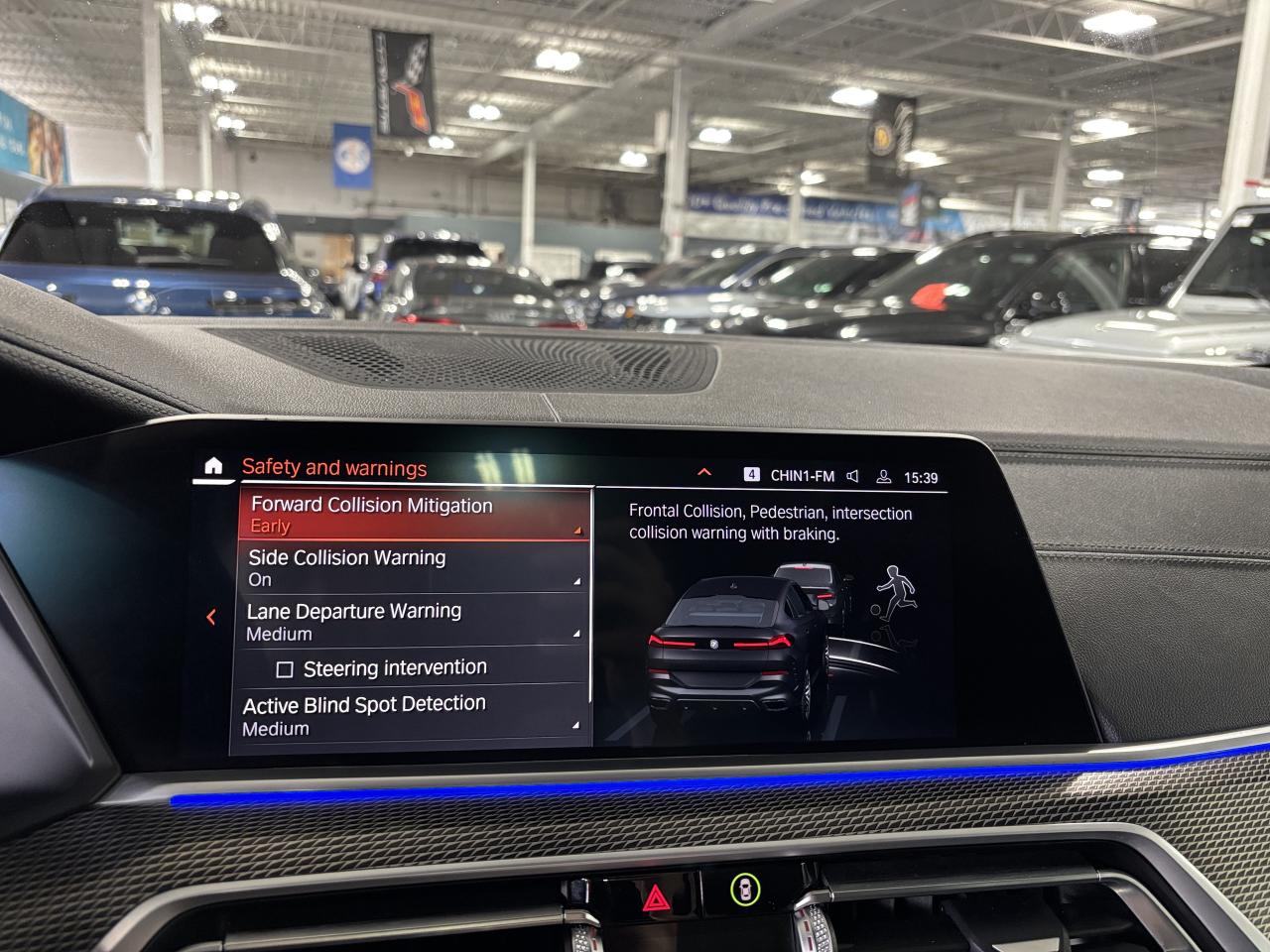 2022 BMW X6 M50i|AWD|MPERFORMANCE|SKYLOUNGE|GLASSCONTROLS|HUD| Photo