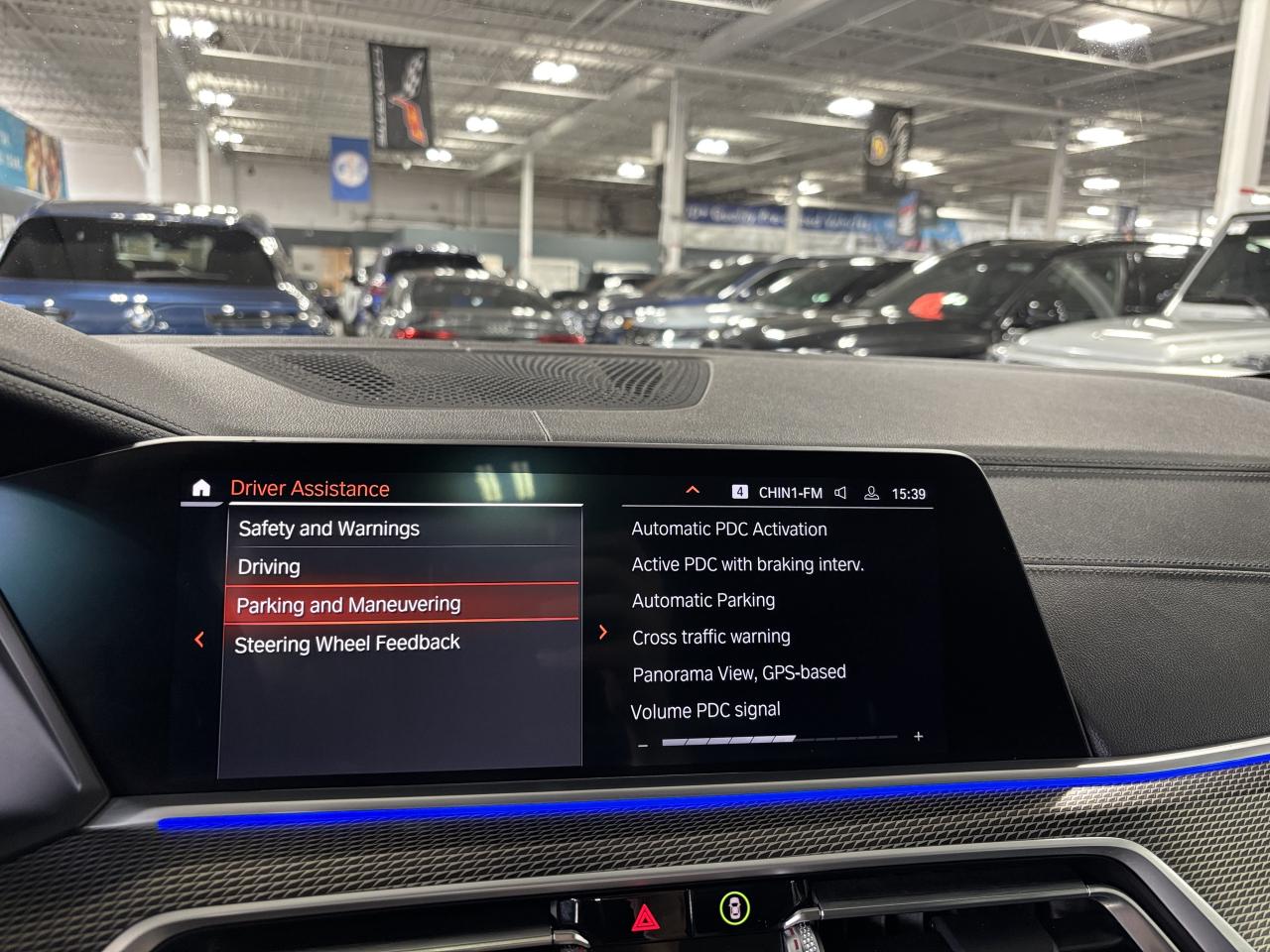 2022 BMW X6 M50i|AWD|MPERFORMANCE|SKYLOUNGE|GLASSCONTROLS|HUD| Photo