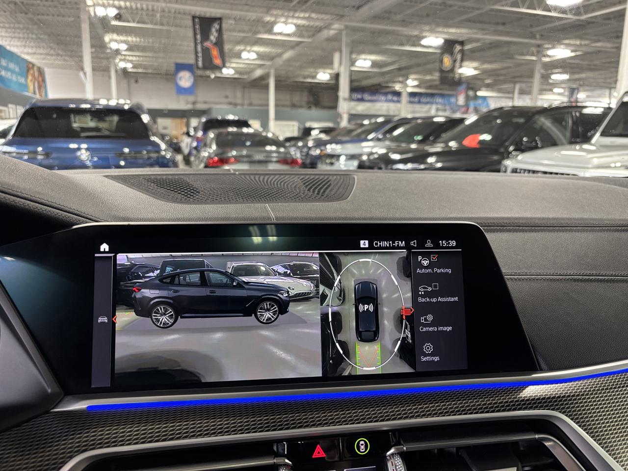 2022 BMW X6 M50i|AWD|MPERFORMANCE|SKYLOUNGE|GLASSCONTROLS|HUD| Photo