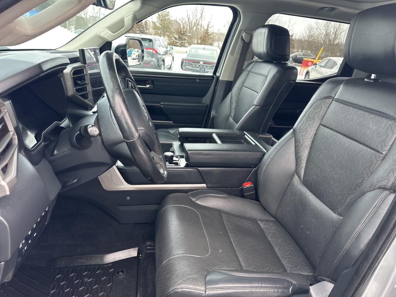 2022 Toyota Tundra LIMITED HYBRID Photo