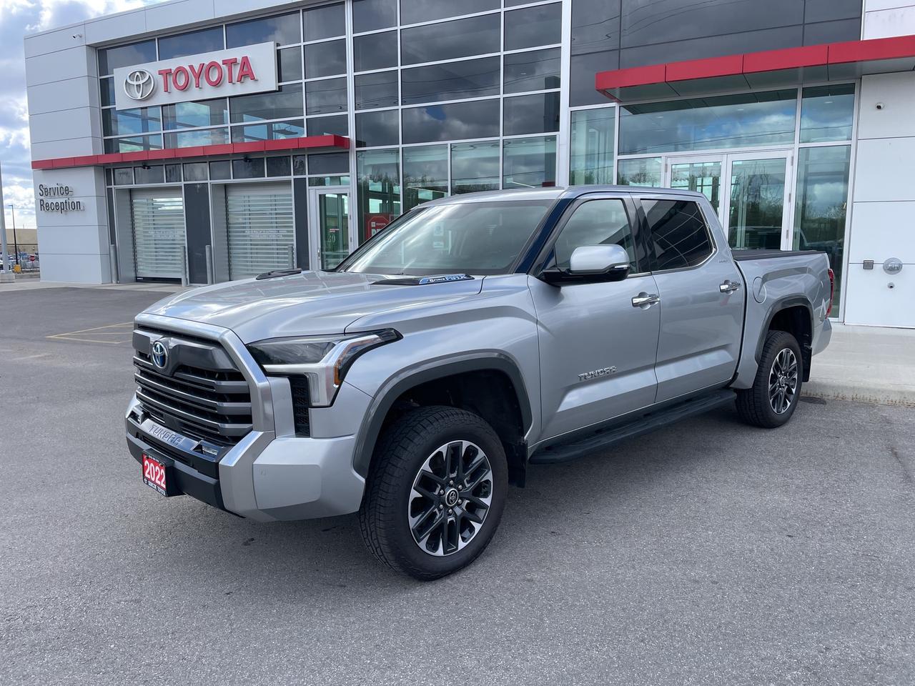 2022 Toyota Tundra LIMITED HYBRID Photo
