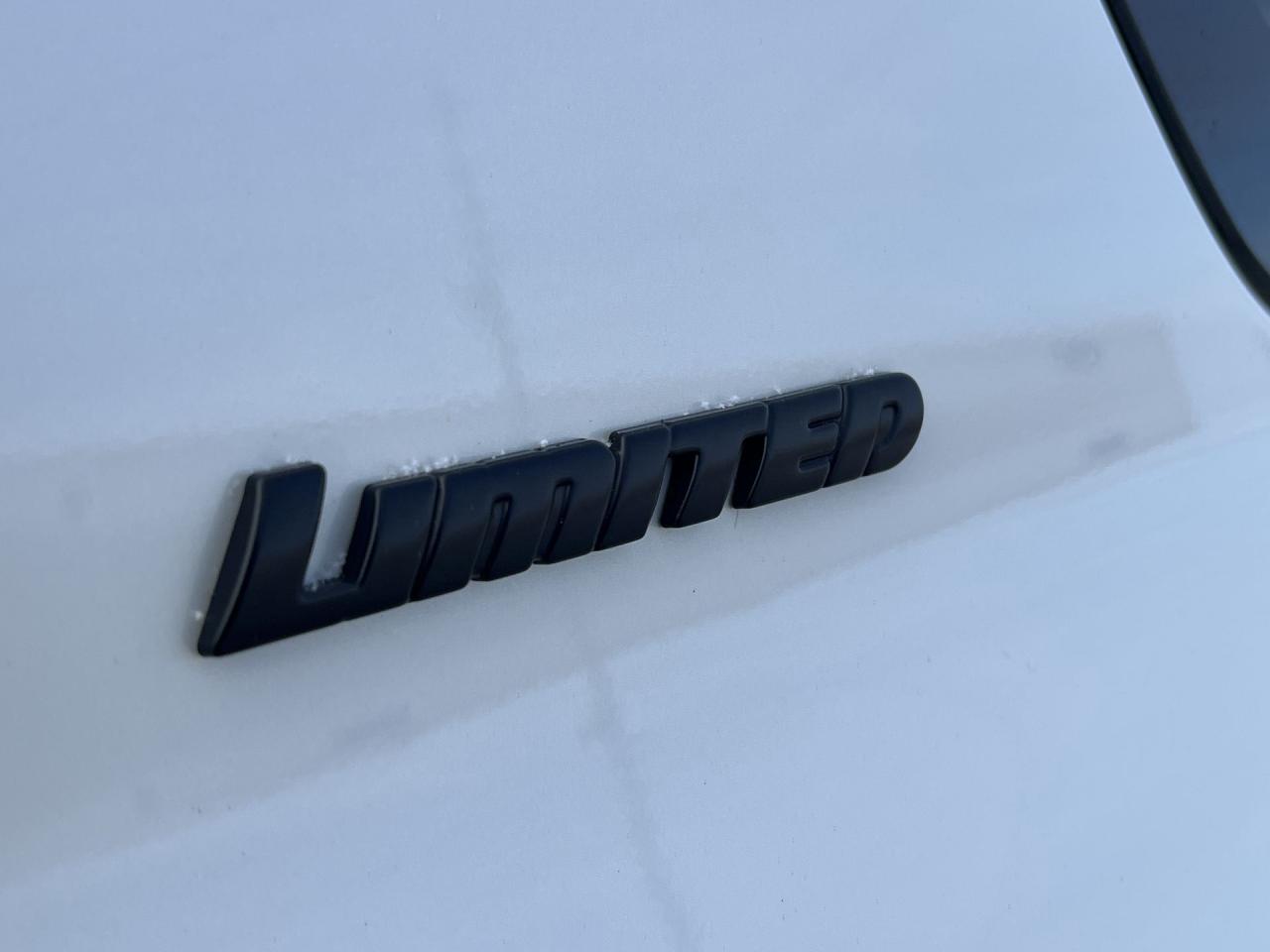 2023 Toyota 4Runner LIMITED 4X4 | 7-PASS | COOLED LEATHER | 360 CAM Photo