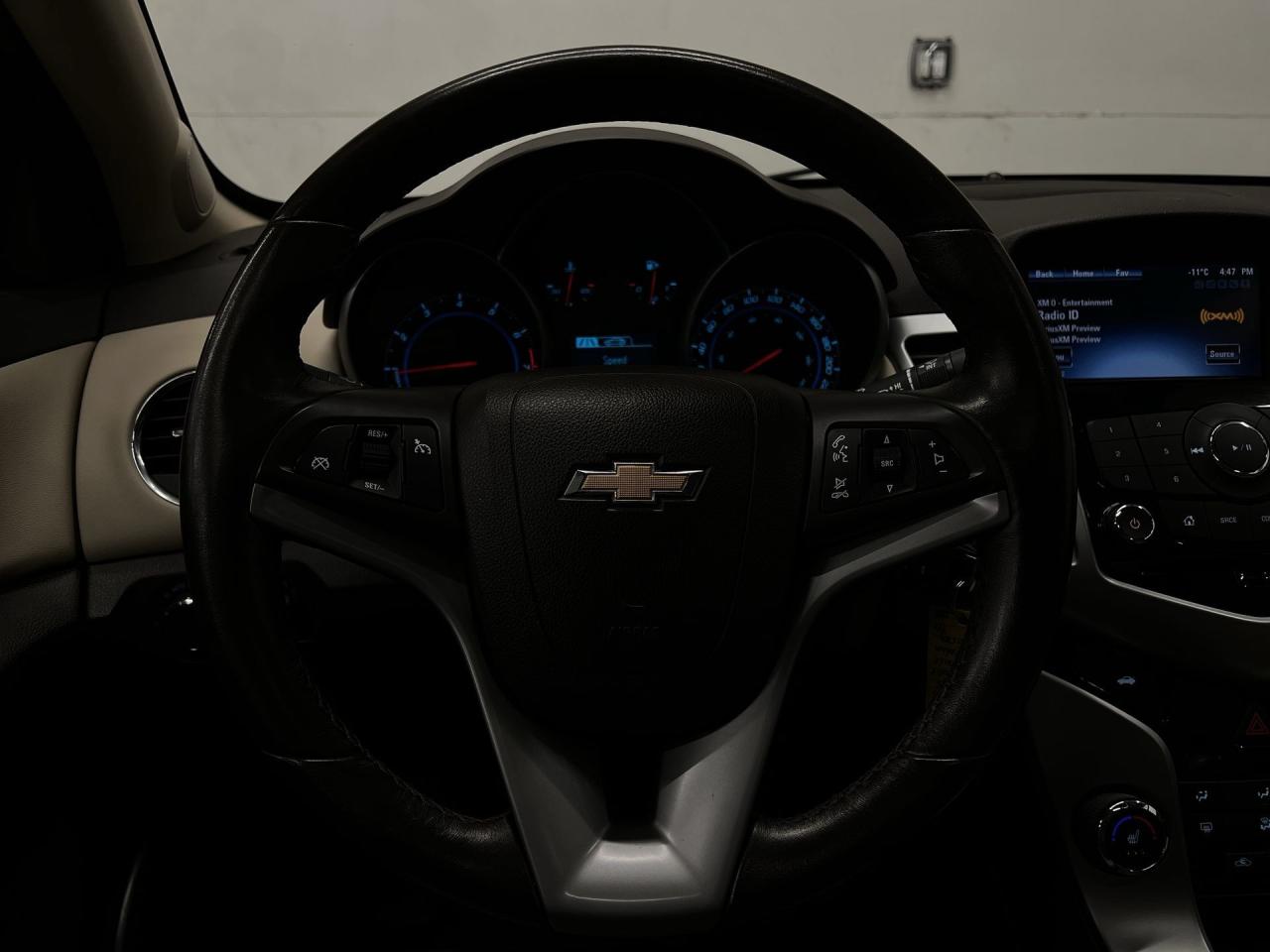 2015 Chevrolet Cruze 2LT | HTD LEATHER | SUNROOF | ALLOYS | REAR CAM Photo