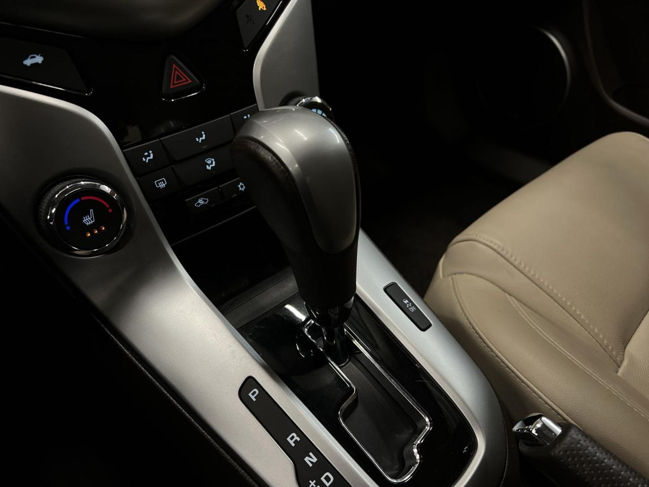 2015 Chevrolet Cruze 2LT | HTD LEATHER | SUNROOF | ALLOYS | REAR CAM Photo