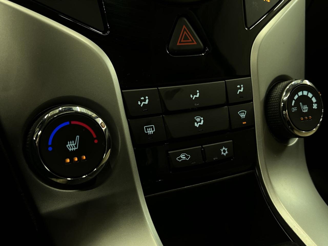 2015 Chevrolet Cruze 2LT | HTD LEATHER | SUNROOF | ALLOYS | REAR CAM Photo