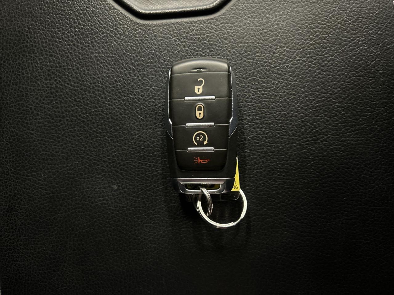 2022 RAM 1500 SPORT 4X4 | 5.7L HEMI | CREW | LEATHER | TOW PKG Photo