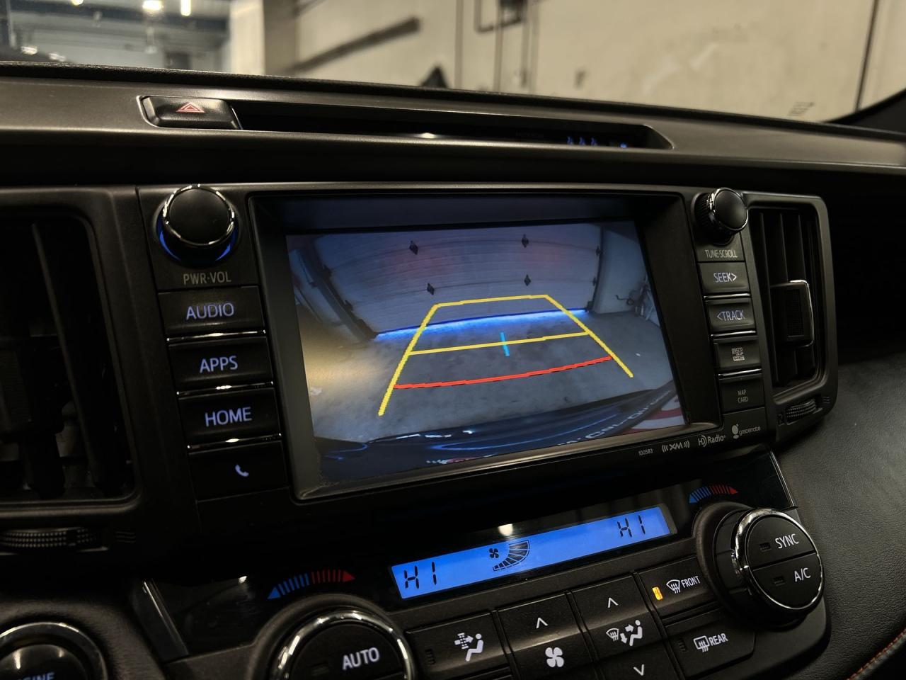 2018 Toyota RAV4 SE AWD | HTD LEATHER | SUNROOF | NAV | 18IN ALLOYS Photo