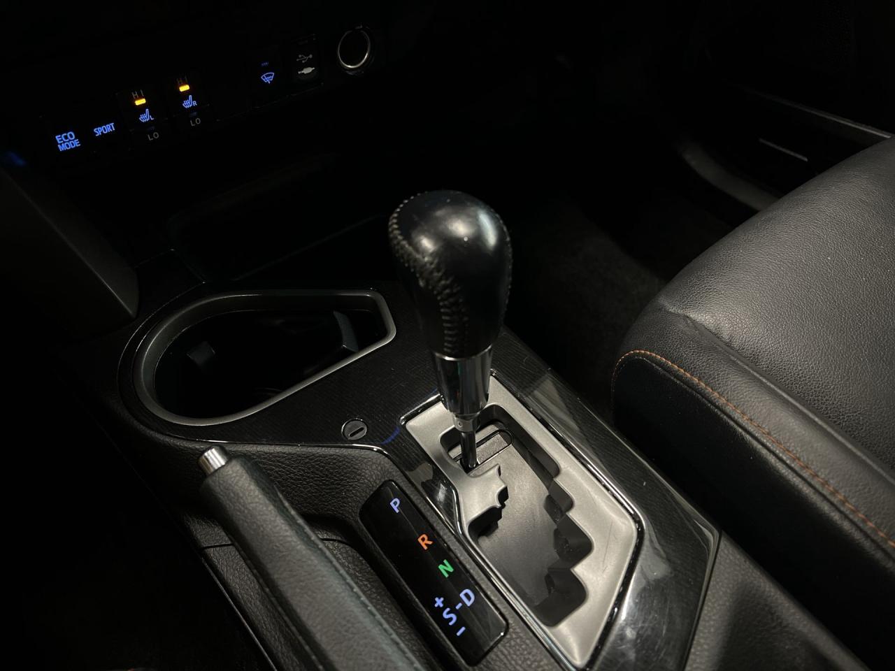 2018 Toyota RAV4 SE AWD | HTD LEATHER | SUNROOF | NAV | 18IN ALLOYS Photo