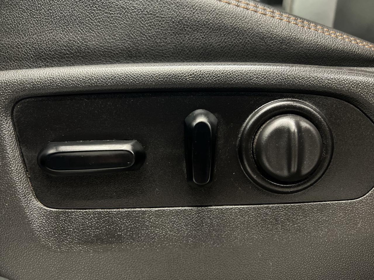 2021 GMC Sierra 1500 AT4 4X4 | 3.0L DURAMAX | CREW | LEATHER | TONNEAU Photo