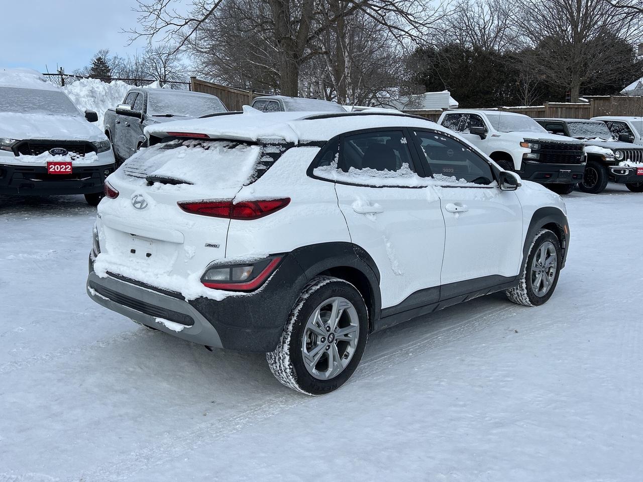 2023 Hyundai KONA PREFERRED, AWD, CLEAN CARFAX, REMOTE START! - Photo #4