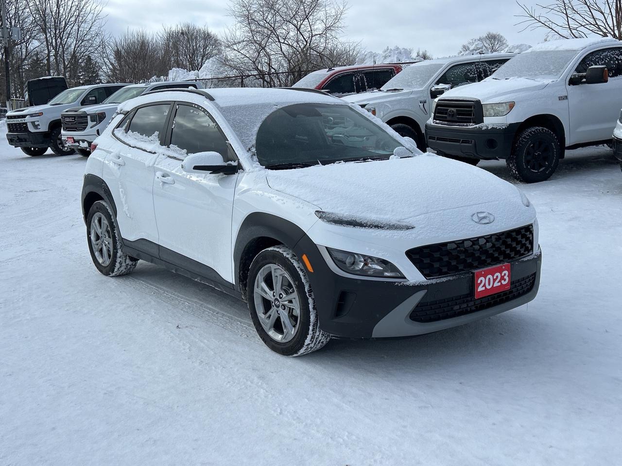2023 Hyundai KONA PREFERRED, AWD, CLEAN CARFAX, REMOTE START! - Photo #2