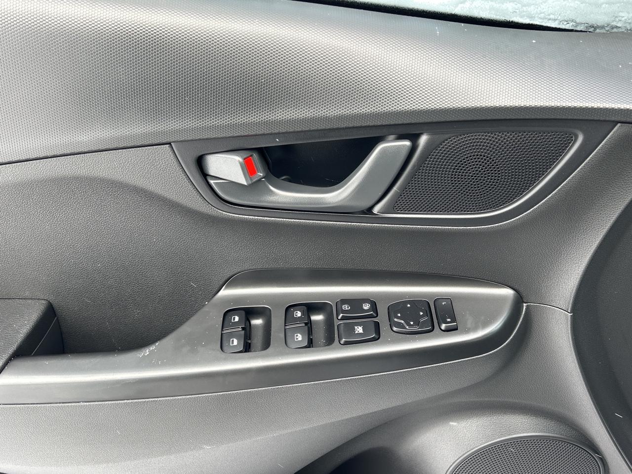 2023 Hyundai KONA PREFERRED, AWD, CLEAN CARFAX, REMOTE START! - Photo #14