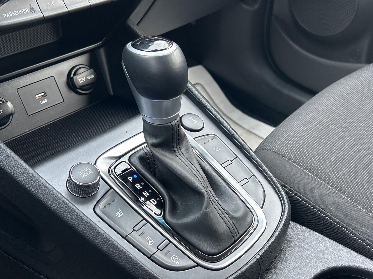 2023 Hyundai KONA PREFERRED, AWD, CLEAN CARFAX, REMOTE START! - Photo #17