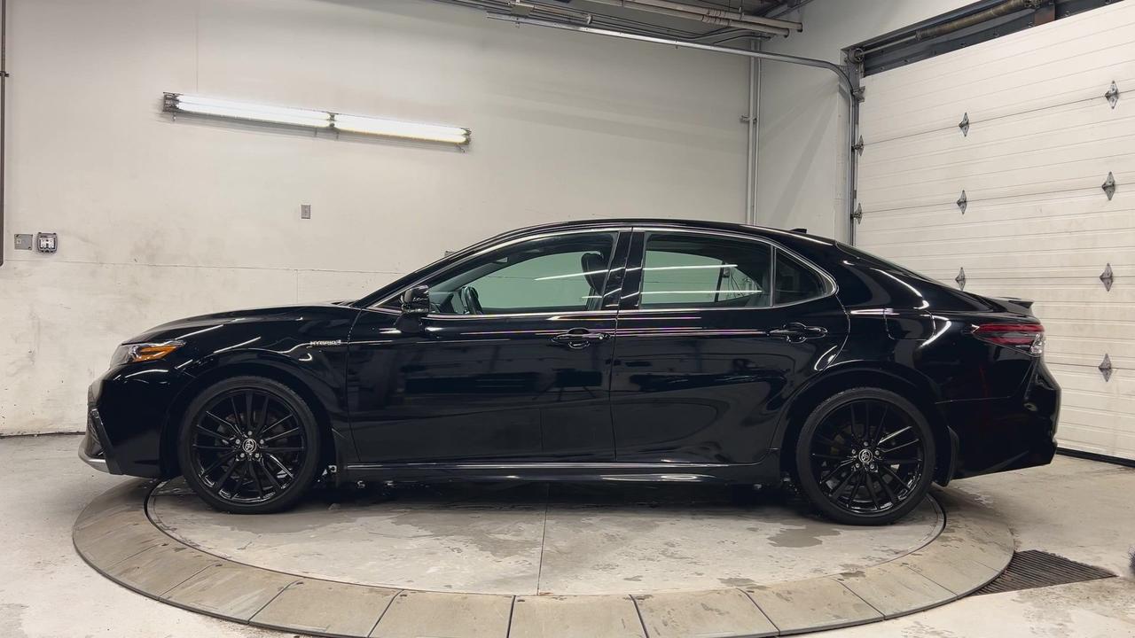 2021 Toyota Camry HYBRID XSE | HTD LEATHER | SUNROOF | CARPLAY | ALLOYS Photo