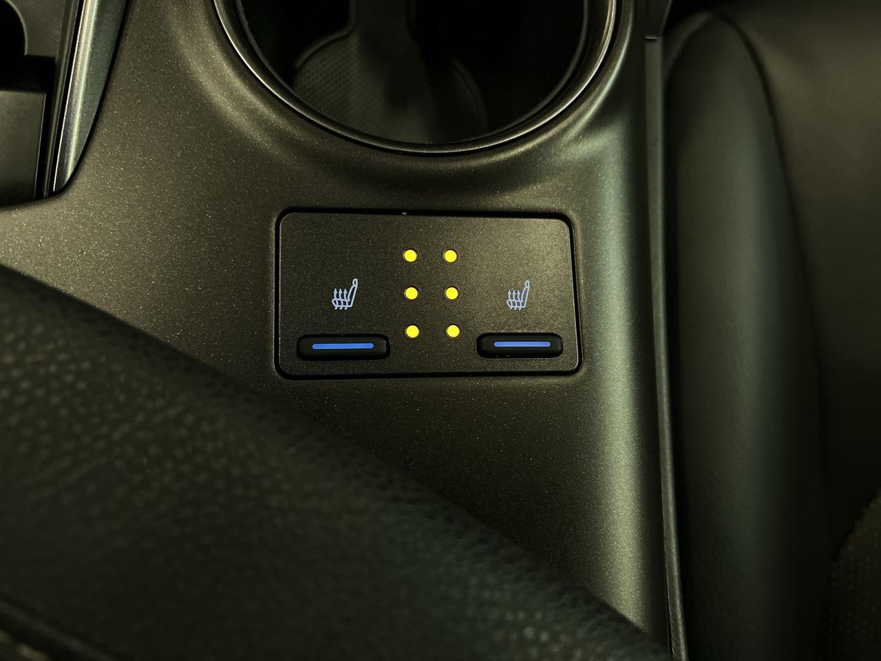 2021 Toyota Camry HYBRID XSE | HTD LEATHER | SUNROOF | CARPLAY | ALLOYS Photo