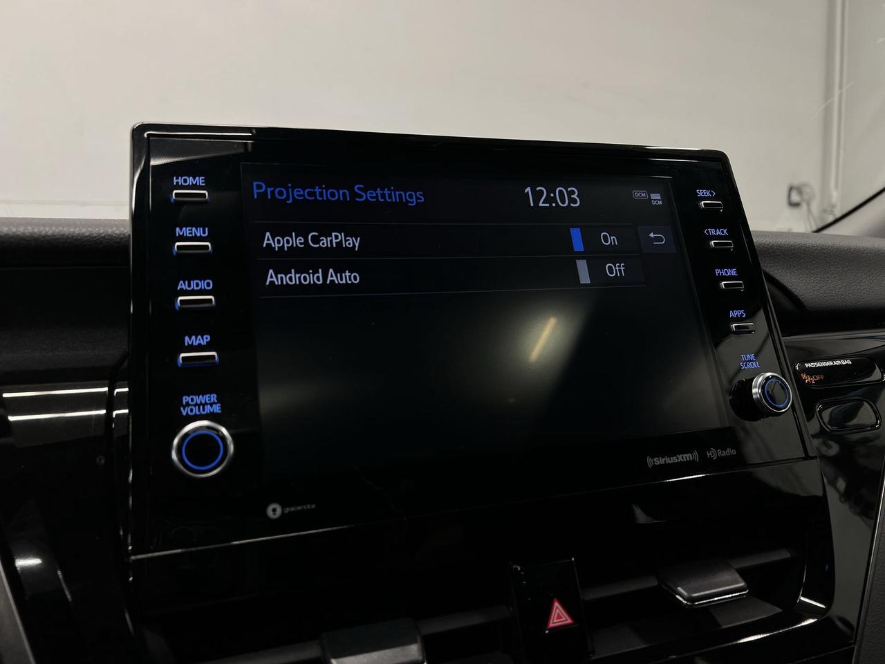 2021 Toyota Camry HYBRID XSE | HTD LEATHER | SUNROOF | CARPLAY | ALLOYS Photo