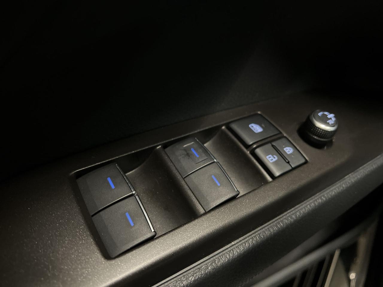 2021 Toyota Camry HYBRID XSE | HTD LEATHER | SUNROOF | CARPLAY | ALLOYS Photo