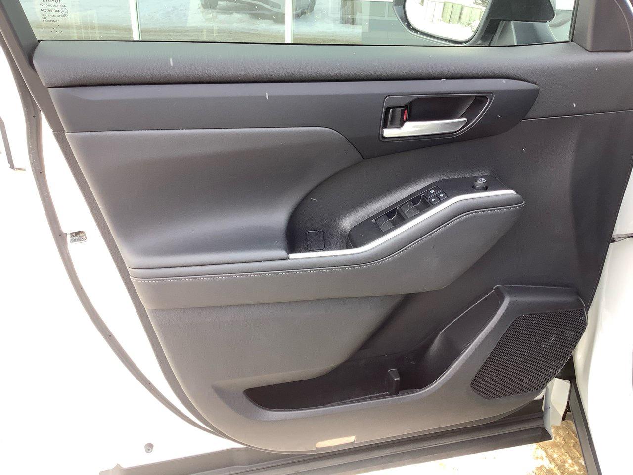 2022 Toyota Highlander XSE Photo