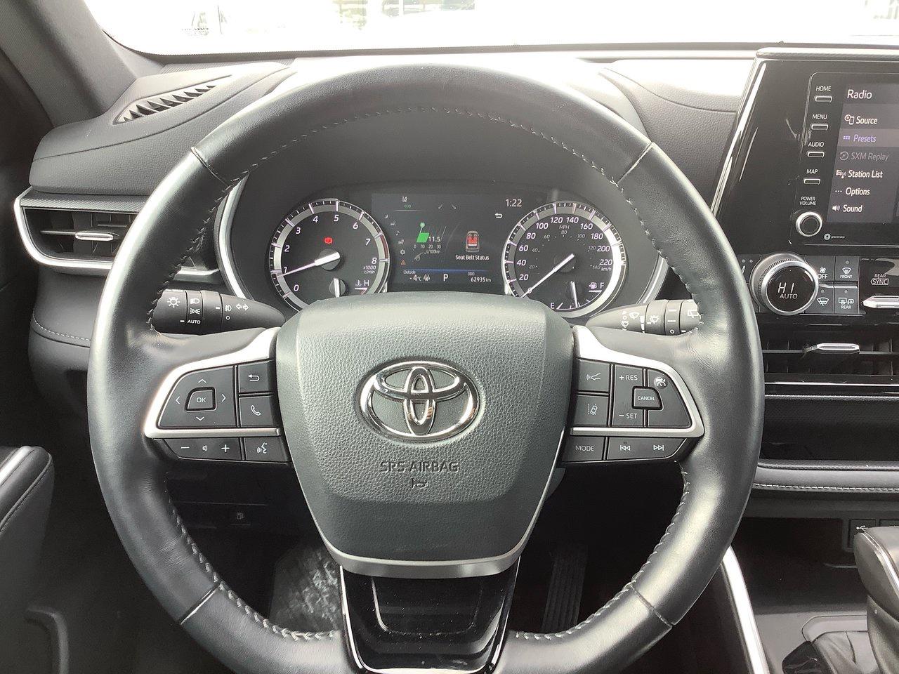 2022 Toyota Highlander XSE Photo