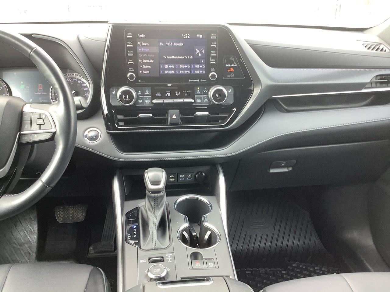 2022 Toyota Highlander XSE Photo