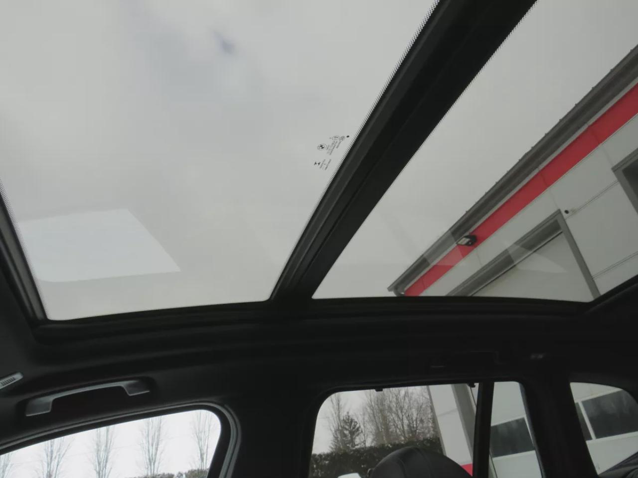 2020 BMW X3 xDrive30i (**CLEAN TITLE/NO ACCIDENTS!!**SAFETY/CERTIFIED!!**FOG LIGHTS**ALLOY RIMS**PUSH BUTTON START**NAVIGATION**LEATHER**PANORAMIC SUNROOF**REVERSE CAMERA**HEATED SEATS**HEATED STEERING WHEEL**POWER SEATS**POWER LIFT GATE**REAR CARGO COVER**DUAL CLIMA Photo