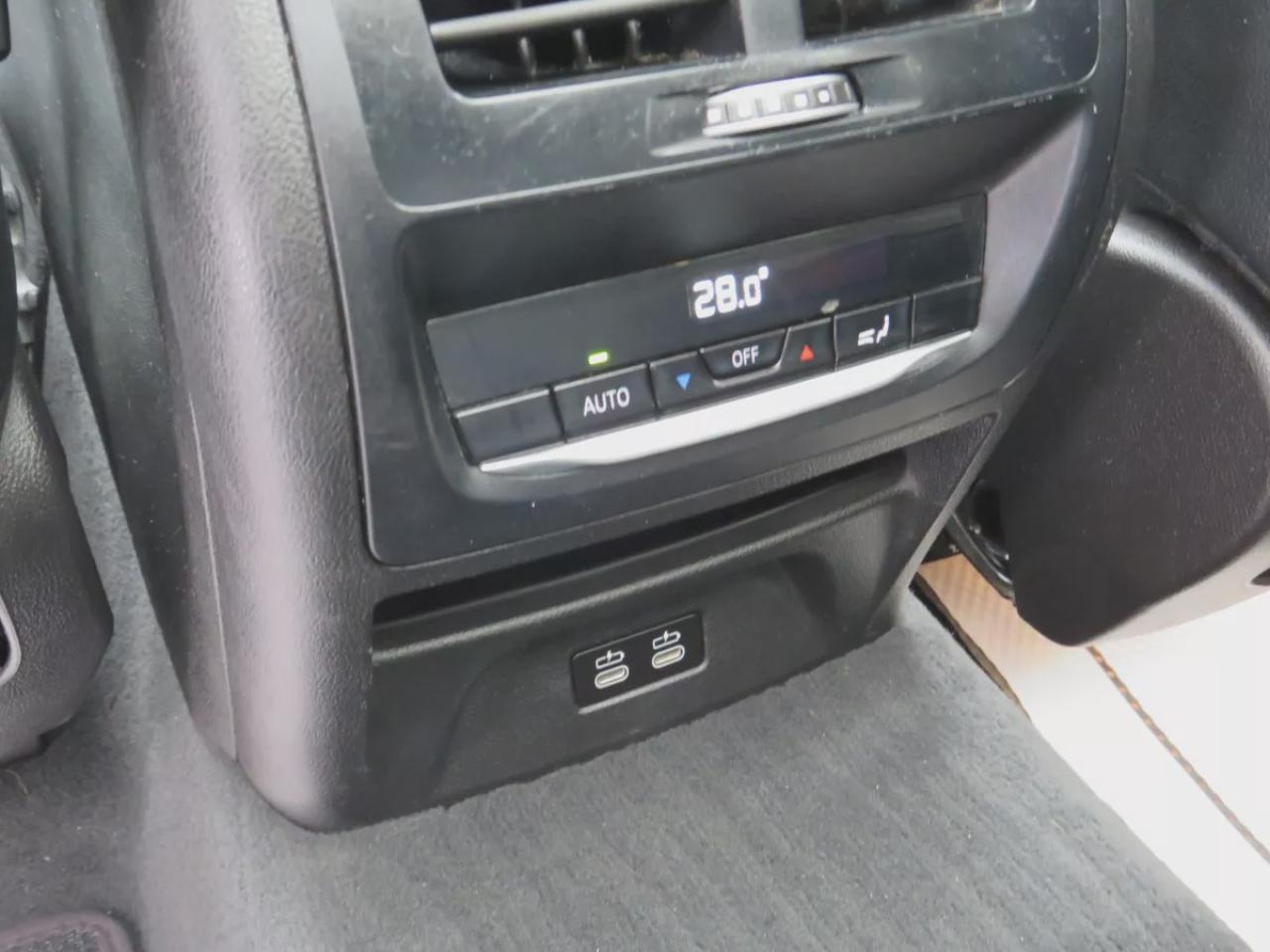 2020 BMW X3 xDrive30i (**CLEAN TITLE/NO ACCIDENTS!!**SAFETY/CERTIFIED!!**FOG LIGHTS**ALLOY RIMS**PUSH BUTTON START**NAVIGATION**LEATHER**PANORAMIC SUNROOF**REVERSE CAMERA**HEATED SEATS**HEATED STEERING WHEEL**POWER SEATS**POWER LIFT GATE**REAR CARGO COVER**DUAL CLIMA Photo