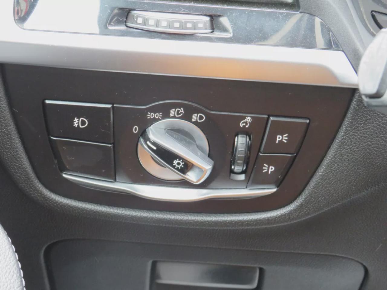 2020 BMW X3 xDrive30i (**CLEAN TITLE/NO ACCIDENTS!!**SAFETY/CERTIFIED!!**FOG LIGHTS**ALLOY RIMS**PUSH BUTTON START**NAVIGATION**LEATHER**PANORAMIC SUNROOF**REVERSE CAMERA**HEATED SEATS**HEATED STEERING WHEEL**POWER SEATS**POWER LIFT GATE**REAR CARGO COVER**DUAL CLIMA Photo