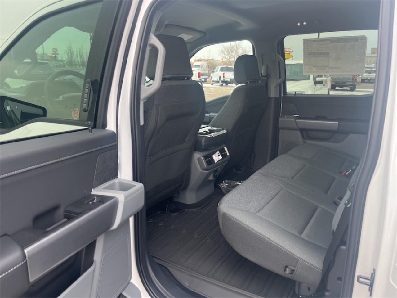 2026 Ford F-150 XLT  - Tow Package - Running Boards Photo5