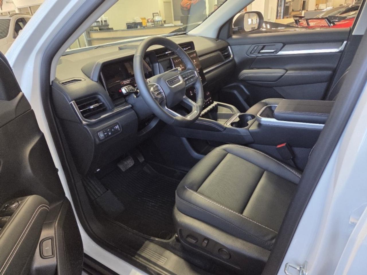 2026 GMC Terrain Denali  - Sunroof -  Cooled Seats Photo