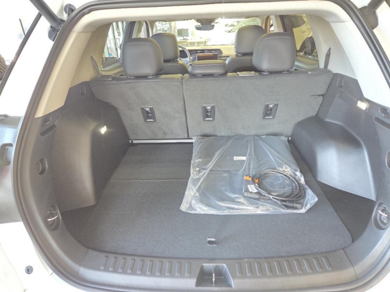 2026 GMC Terrain Denali  - Sunroof -  Cooled Seats Photo