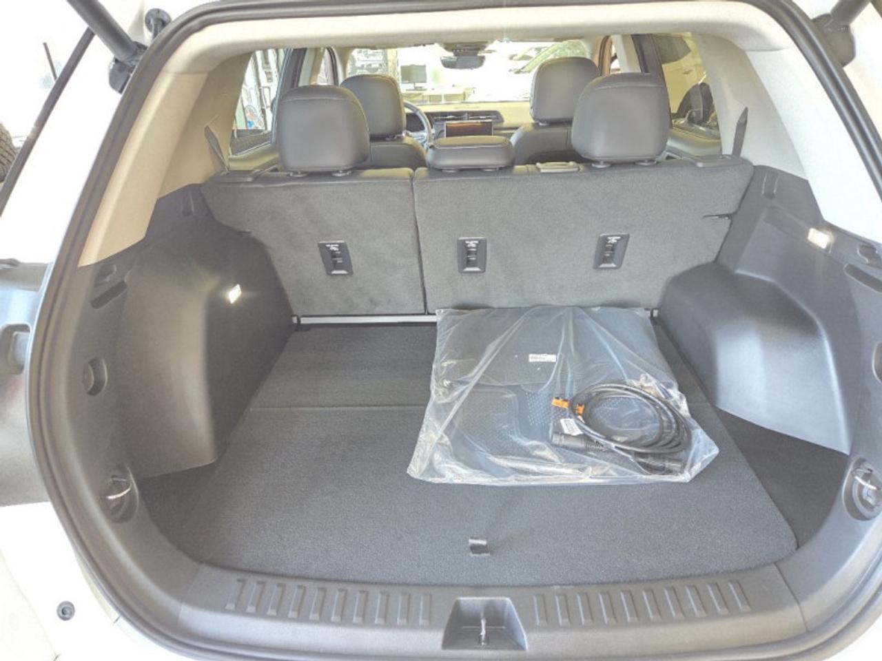 2026 GMC Terrain Denali  - Sunroof -  Cooled Seats Photo