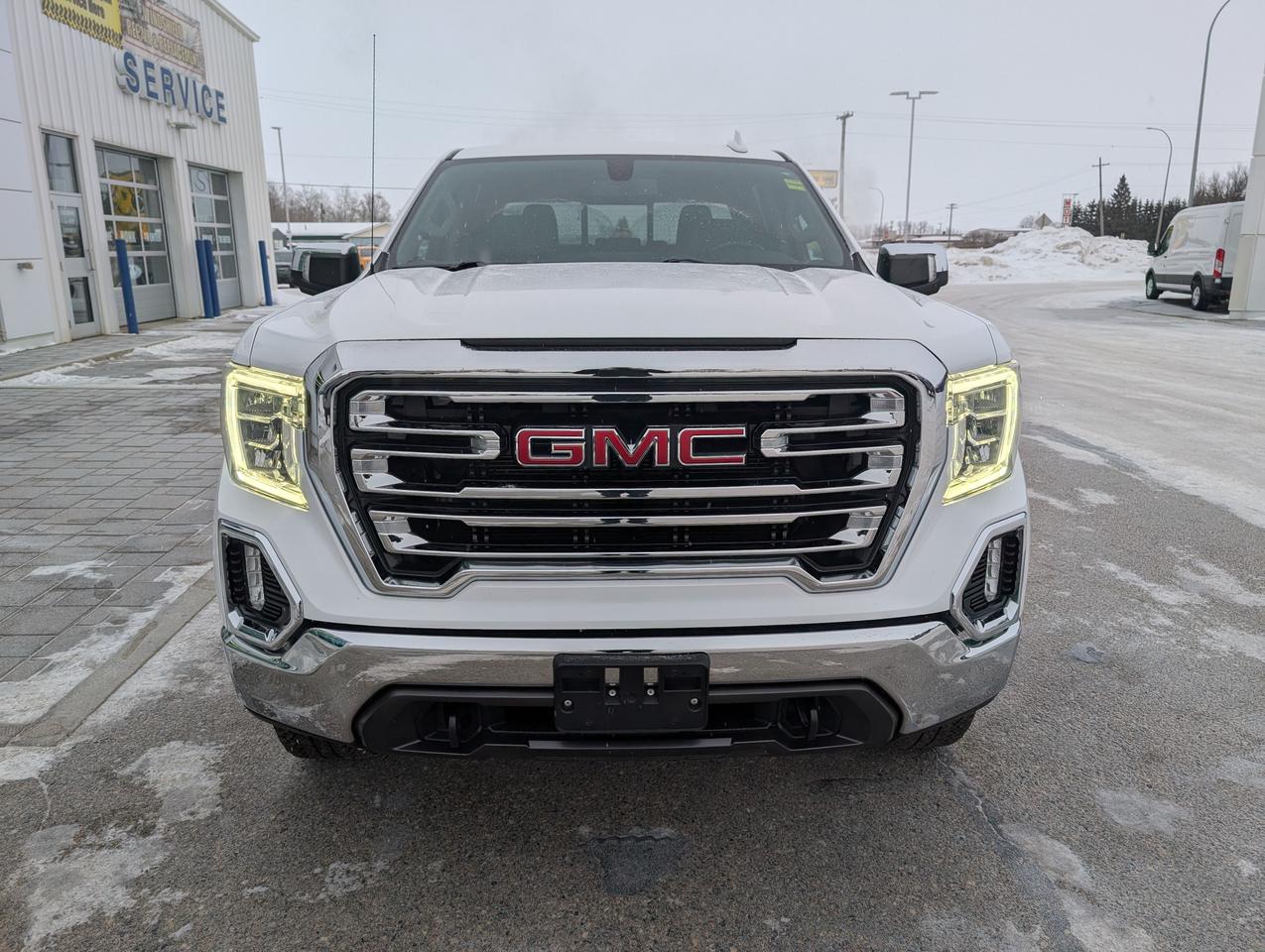 2021 GMC Sierra 1500 SLT Photo2